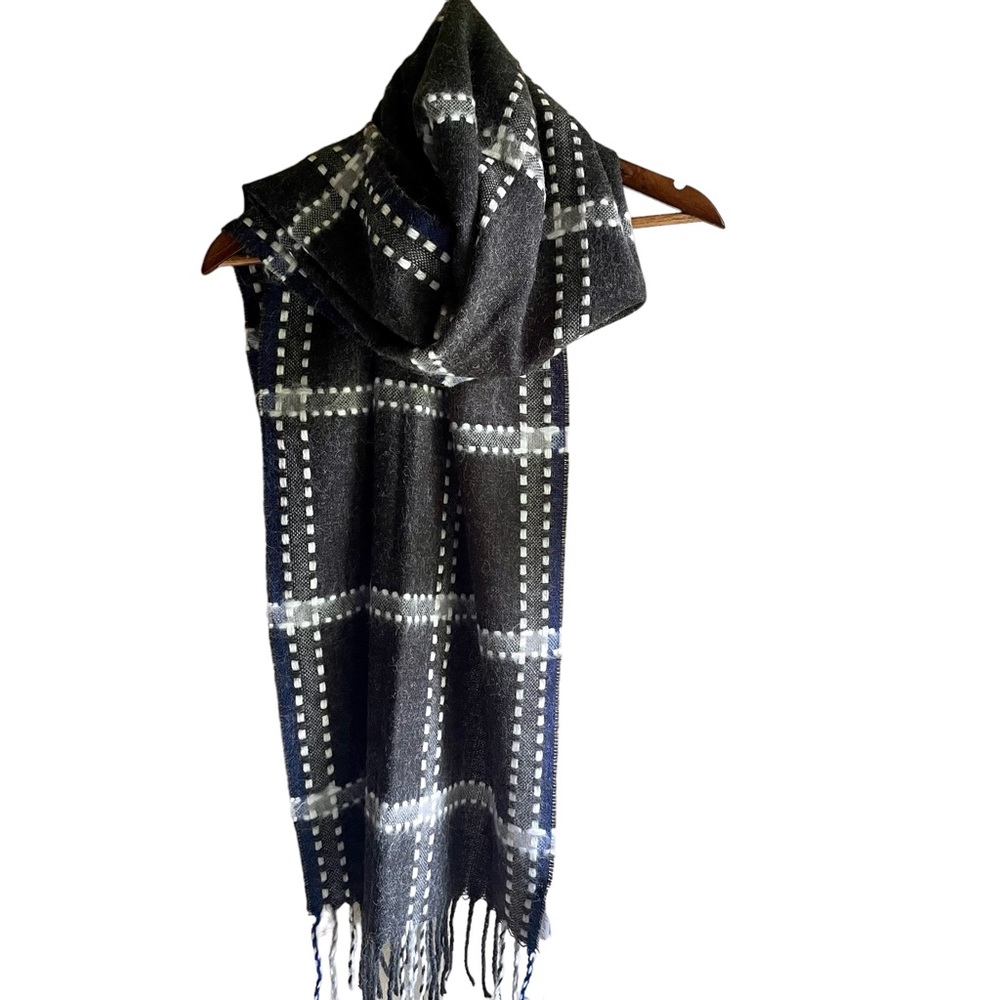 Calvin Klein Oversized Plaid Shawl/Wrap/Scarf. Charcoal Gray, White, Blue. 72x21 - Picture 7 of 16